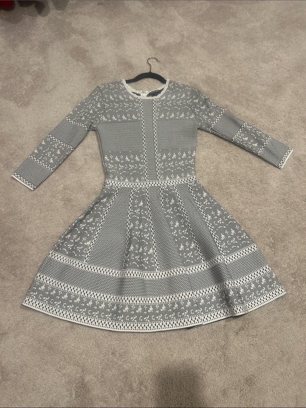 Gianni Bini print skater knit dress ❤️